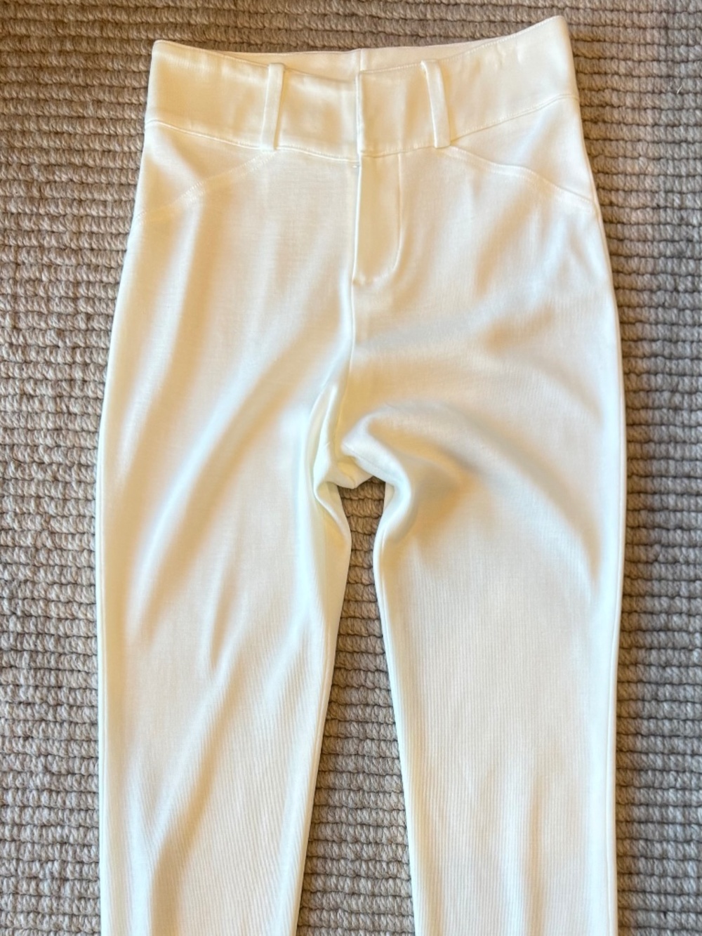 MISOOK WHITE KNIT ANKLE PANTS SZ 8P